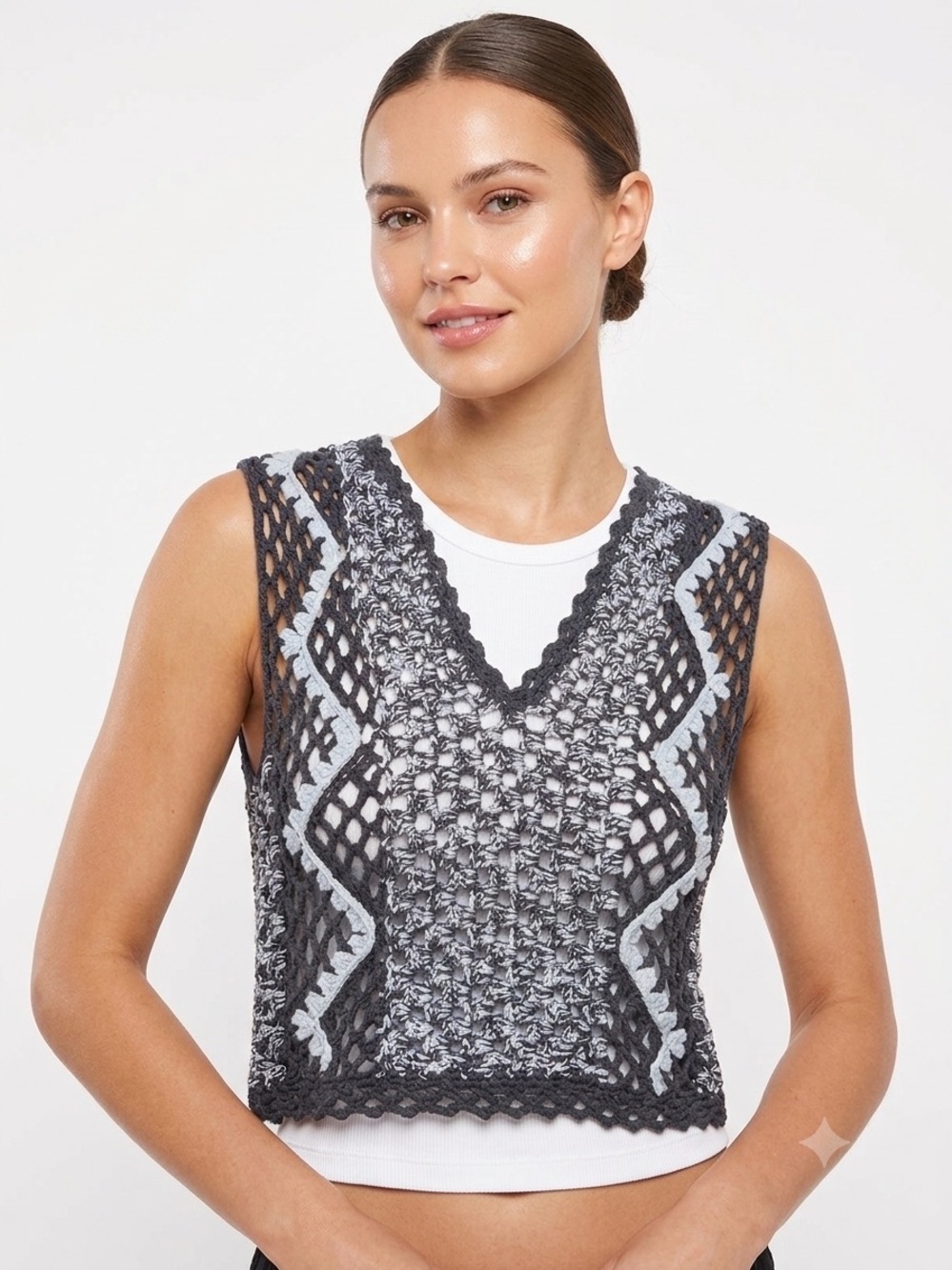 Crochet V-Neck Sleeveless Cropped Tank Top